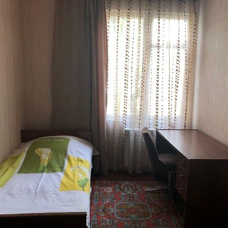 Second Room เยเรวาน ภายนอก รูปภาพ
