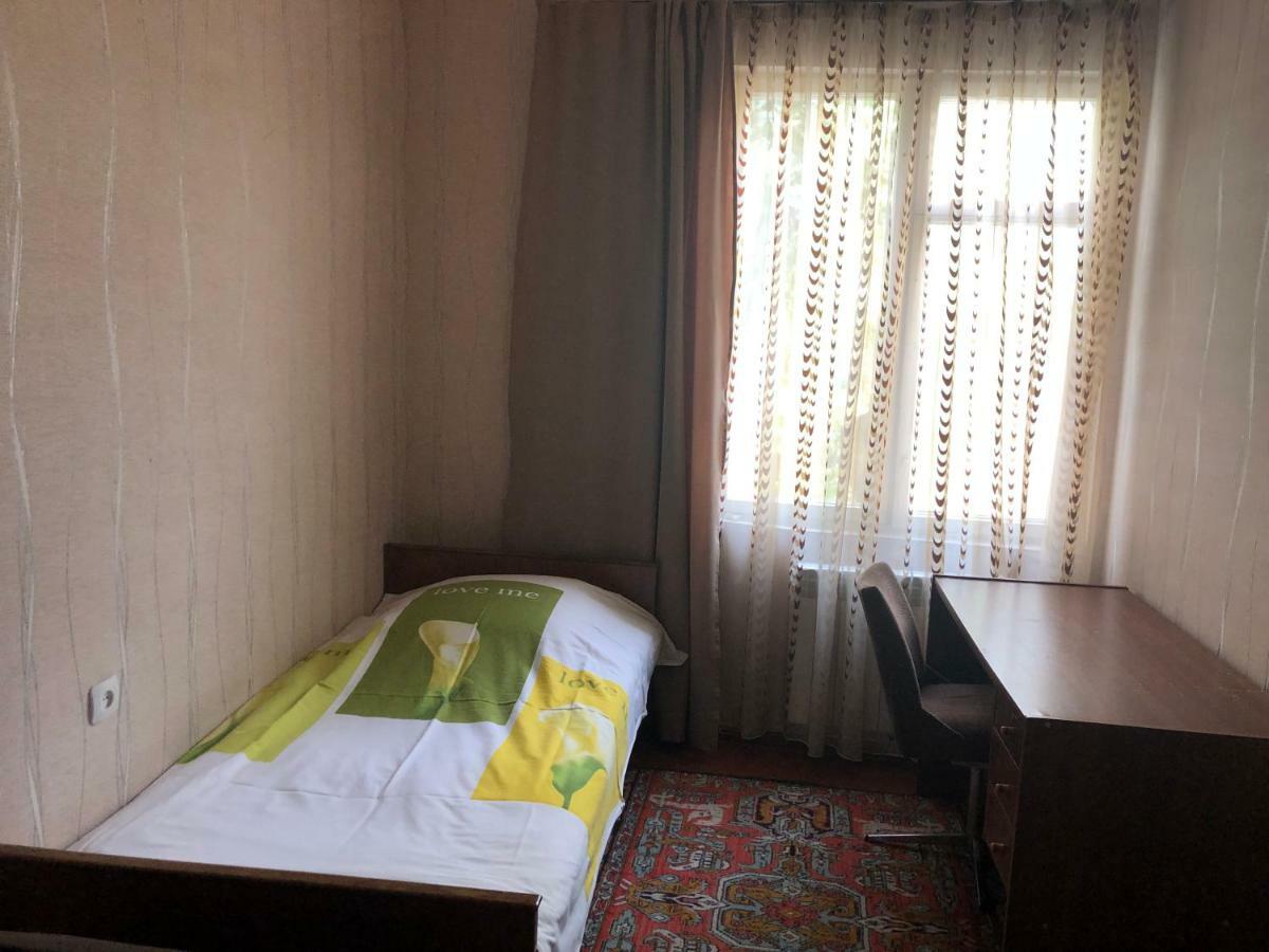 Second Room เยเรวาน ภายนอก รูปภาพ